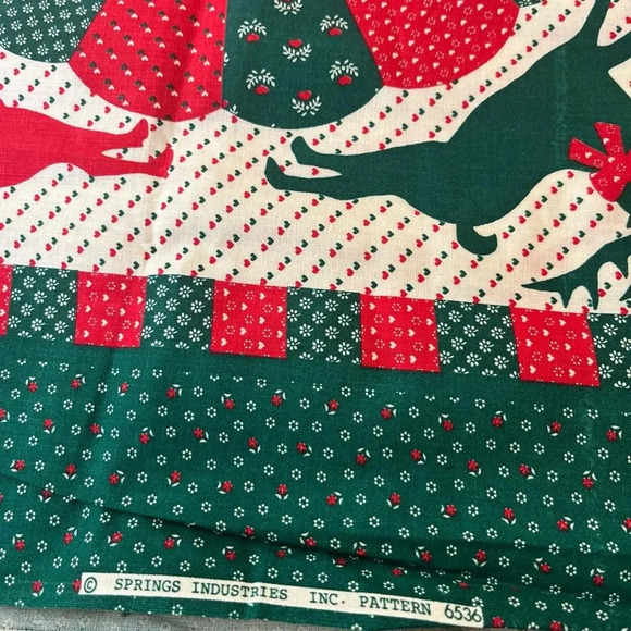 Lot Of Two Springs QUILT SQUARES Christmas Fabric 6536/6534 Cut & Sew 45"x35" - Picture 6 of 14